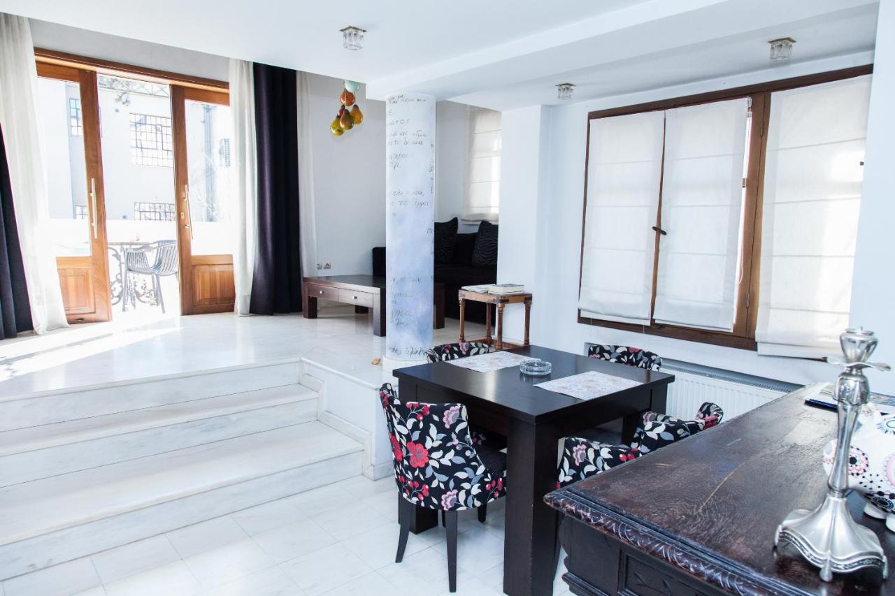 Unique Apt W/ Veranda Walking Distance To Sites Apartment Athens Luaran gambar
