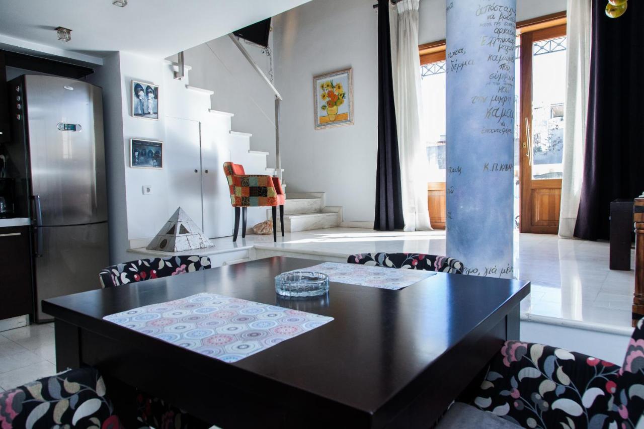 Unique Apt W/ Veranda Walking Distance To Sites Apartment Athens Luaran gambar