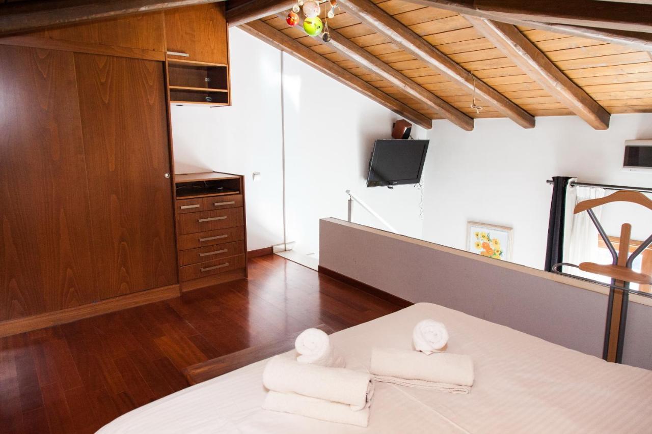 Unique Apt W/ Veranda Walking Distance To Sites Apartment Athens Luaran gambar