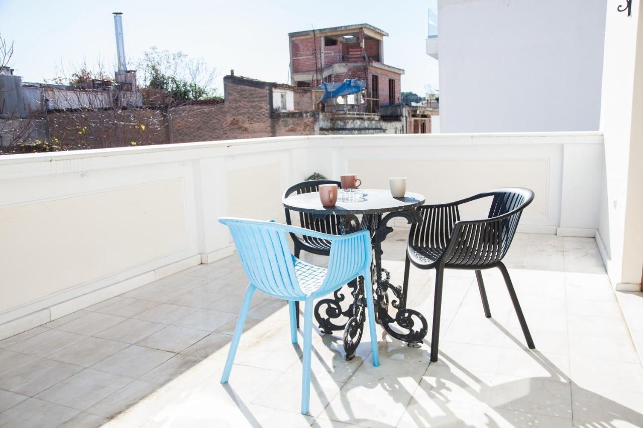 Unique Apt W/ Veranda Walking Distance To Sites Apartment Athens Luaran gambar